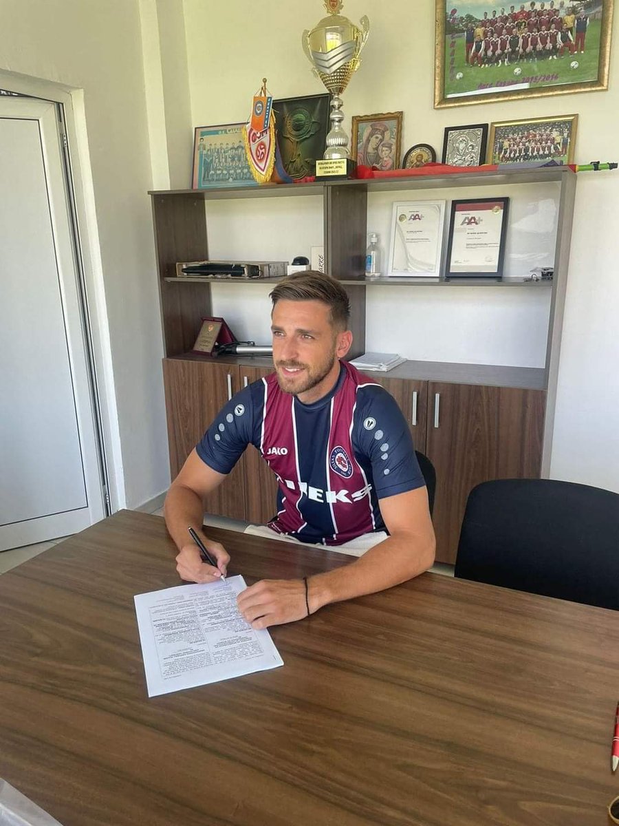 MalteseFootball's tweet photo. Former Balzan and Mosta player Nikola Braunovic joins FK Sileks 🇲🇰  #malta #football https://t.co/JeGjyxyISu