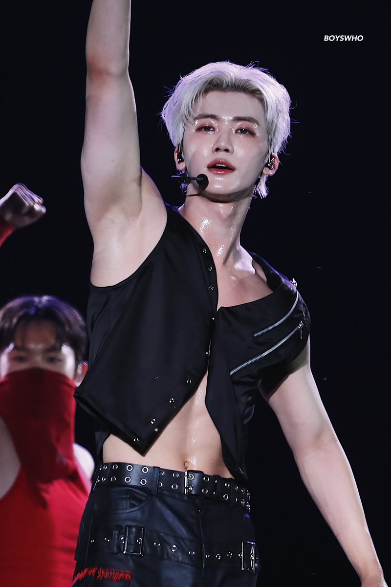 njmhae's tweet photo. yeah... https://t.co/6VmaZNWoJ5