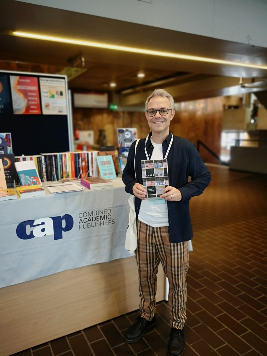 MNGUP_Books's tweet photo. There's still a copy of Iván Chaar López's The Cybernetic Border on the CAP stand, first floor, near the AULA - if you've been at the roundtable, come by to get it while you can!
#EASST4S https://t.co/V8fN7LJynb