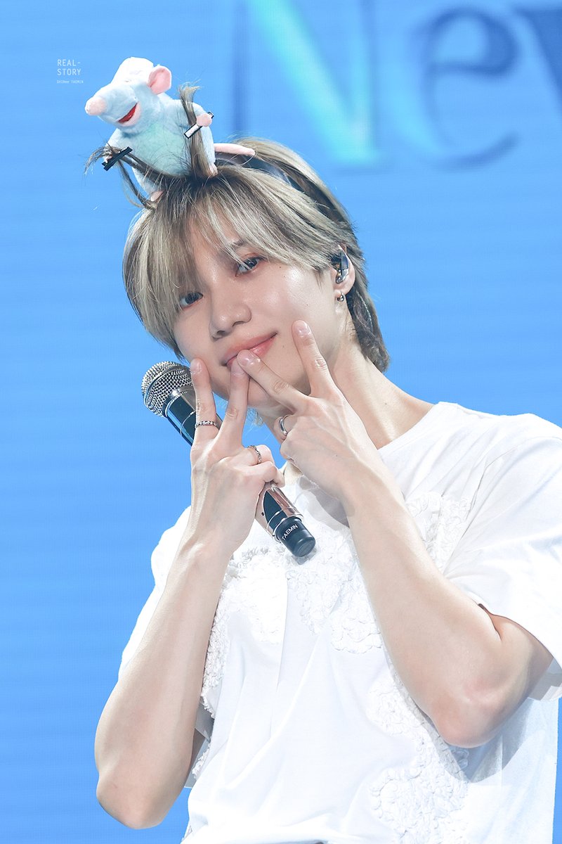 realstory718's tweet photo. 태민이 떠리투 생축 😝😝😝
앞으로 더 큰 세상에서 더 많은 사랑 받는 아티스트 되길 기도할게. 네가 바라던 일 모두 다 이뤄지길 바라며. 내 자랑스러운 가수 이태민 생일 축하해.

#탬메이트는_언제나_태민이편 
#HappyTAEMINday
#태민 #TAEMIN #テミン https://t.co/GmaSVgctkU
