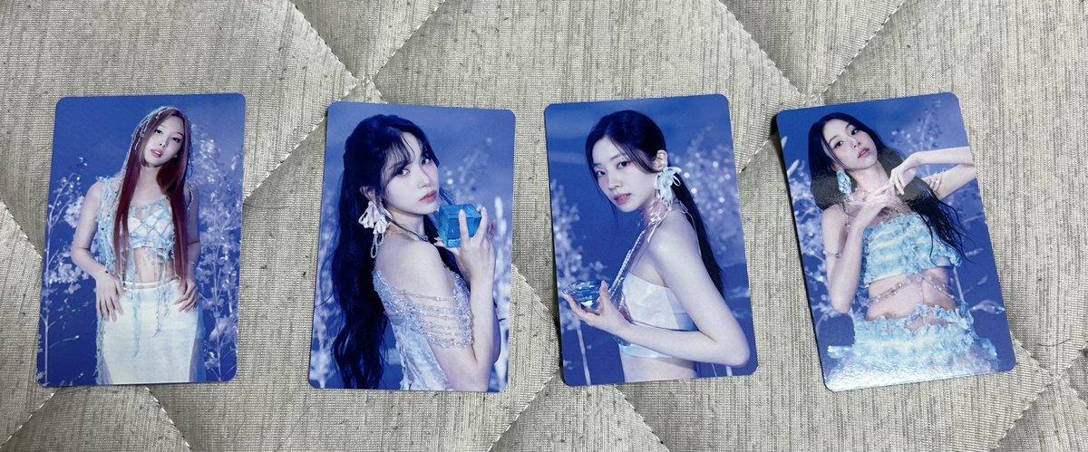 Twice__47's tweet photo. 出）画像の物

求）同種 モモ サナ ツウィ
#TWICE #READY_TO_BE_SPECIAL https://t.co/oCzsHIAFzC