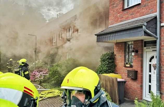 Feuerwehr Neuss tweet media