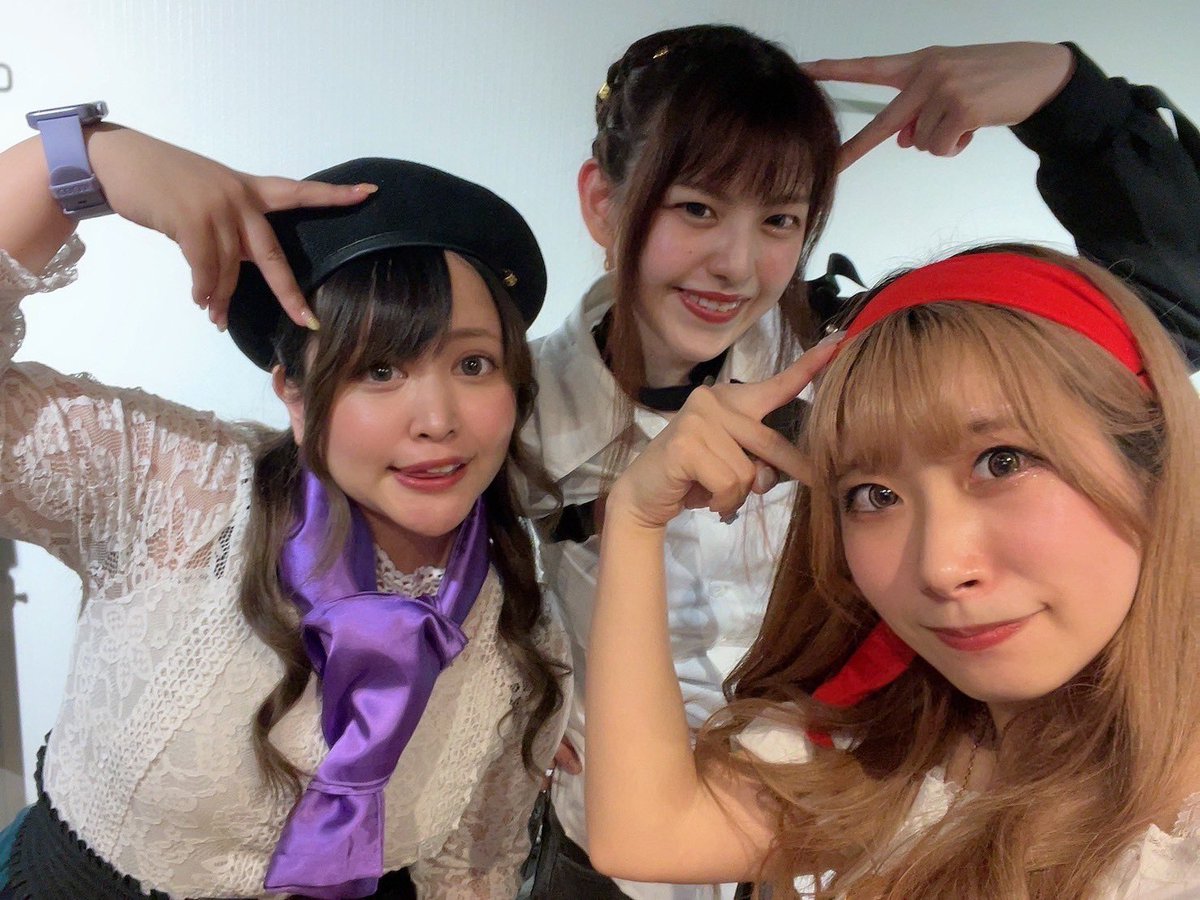 片又咲季さんライブ活動5周年主催ライブ『DEAD or LIVE』in西川口Galaxyありがとうございました✨

ソロもユニットも盛り上げていただきありがとうございました✨楽しんでいただけたかな？

エモく感じる方もたくさん居たのではないでしょうか🐈

朱衣はぽんこつコック担当でした
最高の船旅だったね🏴‍☠️