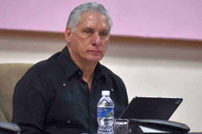 El Primer Secretario del @PartidoPCCy presidente de #Cuba, Miguel Díaz-Canel, llamó a elevar el enfrentamiento a los problemas económicos, políticos y sociales, que presenta nuestro país, a fin de impulsar el crecimiento integral de la nación.
<a href="/AsambleaCuba/">Asamblea Nacional Cuba</a>
#VillaClara