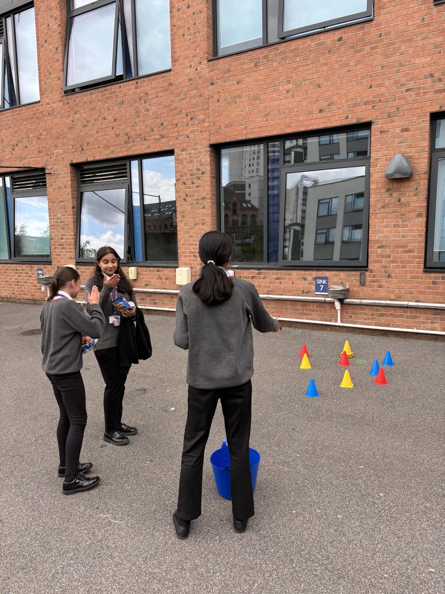 gorse_ruth's tweet photo. 📢🎉🙌Congratulations to Sinfield House who won our House competition this year! We celebrated with inflatable games, music, pop and tuck shops and games! #celebration #house #winning #sinfield #PersonalDevelopment https://t.co/5X9q8cVvUF