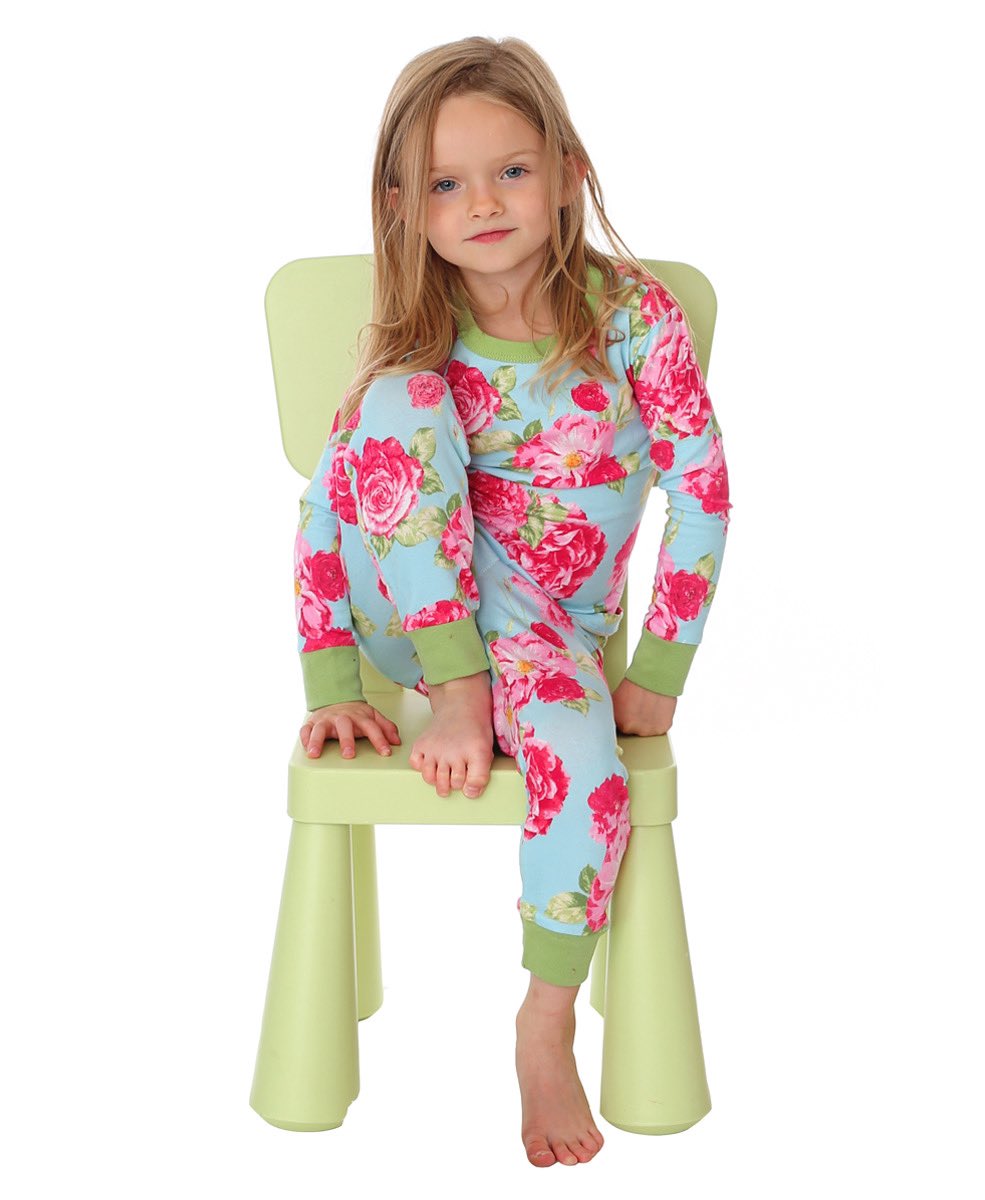 ThePyjamaStore's tweet image. Sweet dreams in these adorable cabbage rose pyjamas by Beadhead! Shop now at thepyjamastore.com 🌷