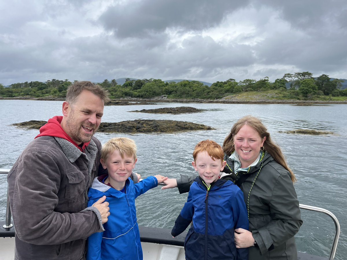 HenryMcKean's tweet photo. Kenmare is just a few hundred metres back from Kenmare Bay, with beautiful coastal scenery and wildlife. We got ship shape and boarded the Kenmare Bay Boat Tour. @TheHardShoulder @kierancuddihy @TheHardShoulder https://t.co/YAOZitETCS