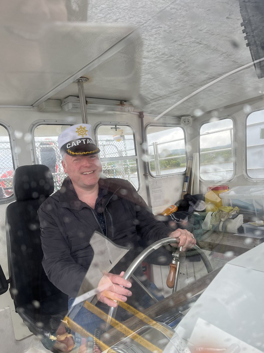 HenryMcKean's tweet photo. Kenmare is just a few hundred metres back from Kenmare Bay, with beautiful coastal scenery and wildlife. We got ship shape and boarded the Kenmare Bay Boat Tour. @TheHardShoulder @kierancuddihy @TheHardShoulder https://t.co/YAOZitETCS