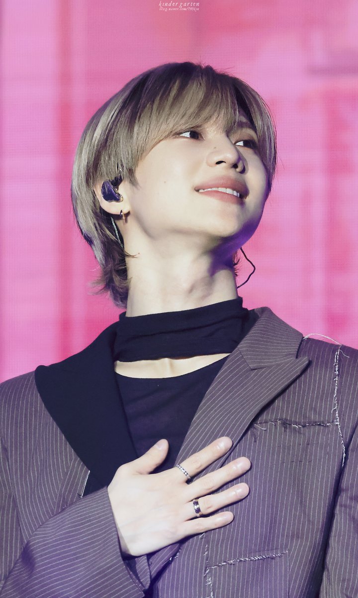 kin_718's tweet photo. 늘 진심을 다하는 태민이 
늘 사랑한다고 말해주는 우리 태민이
말로 다 못 할 정도로 
많이 아끼고 사랑하고
그리고 진심을 다해 생일 축하해🩷

#탬메이트는_언제나_태민이편
#HappyTAEMINday https://t.co/lUSxpGb2HM