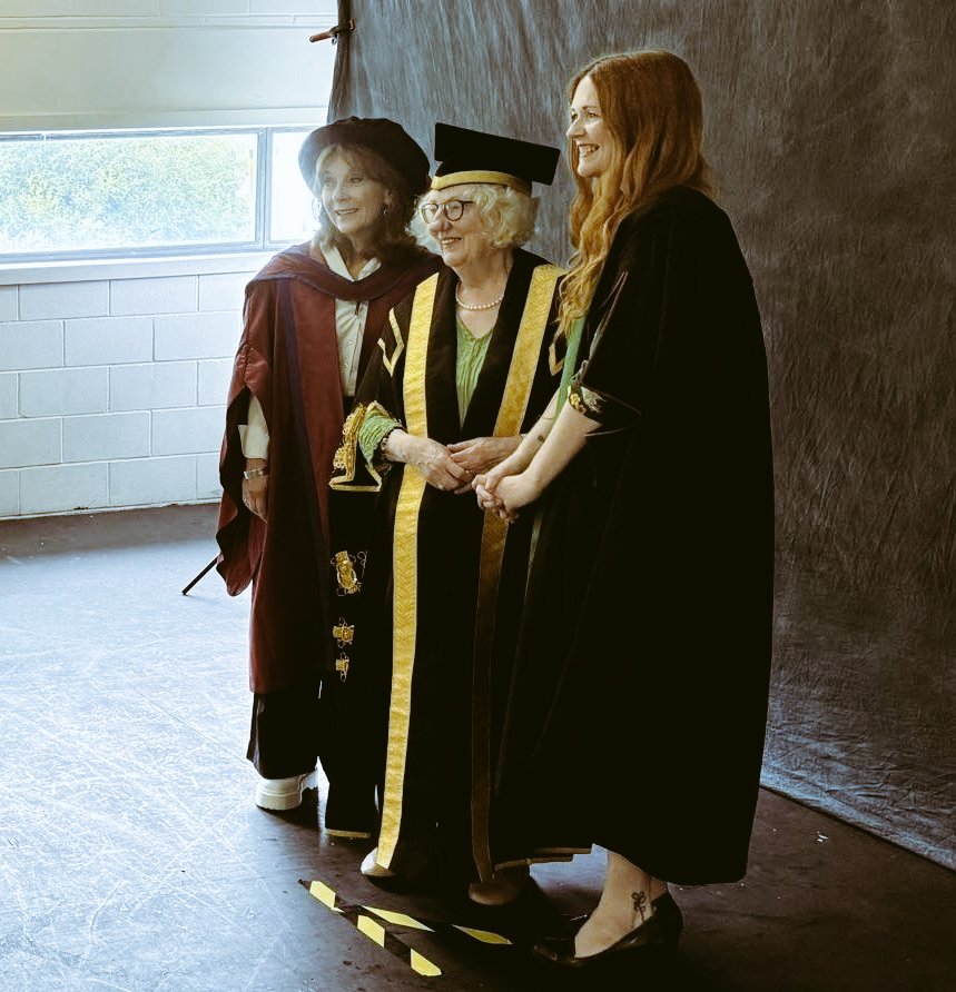 Manon Steffan Ros tweet media