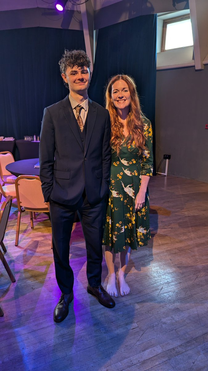 Manon Steffan Ros tweet media