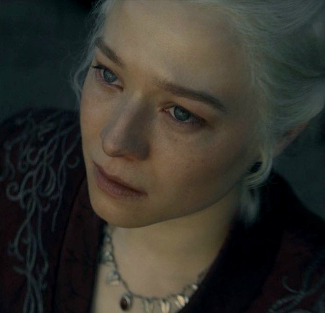 _s_targaryen's tweet photo. etheral targaryen queens ✨️🪽 https://t.co/UJ551Q05ce