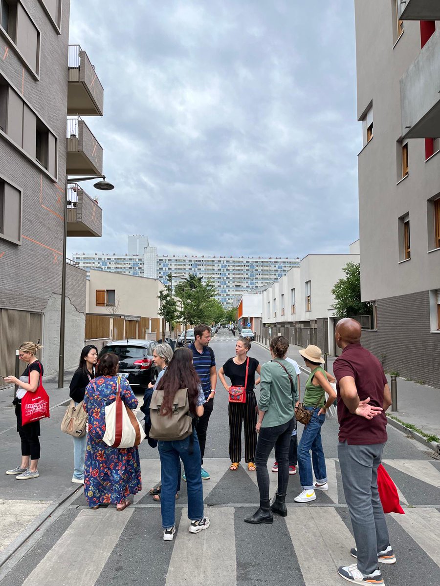 ANRU (@anruofficiel) on Twitter photo Visite des 4000 Sud à <a href="/La_Courneuve/">🏛 La Courneuve</a> par des chercheurs internationaux, accueillis par <a href="/sciencespo/">Sciences Po</a> la semaine dernière dans le cadre de la Conférence européenne des Écoles d'urbanisme.
(1/3)
👇
#AESOP2024 <a href="/Gilles_Poux/">Gilles Poux</a> Visite des 4000 Sud à <a href="/La_Courneuve/">🏛 La Courneuve</a> par des chercheurs internationaux, accueillis par <a href="/sciencespo/">Sciences Po</a> la semaine dernière dans le cadre de la Conférence européenne des Écoles d'urbanisme.
(1/3)
👇
#AESOP2024 <a href="/Gilles_Poux/">Gilles Poux</a>