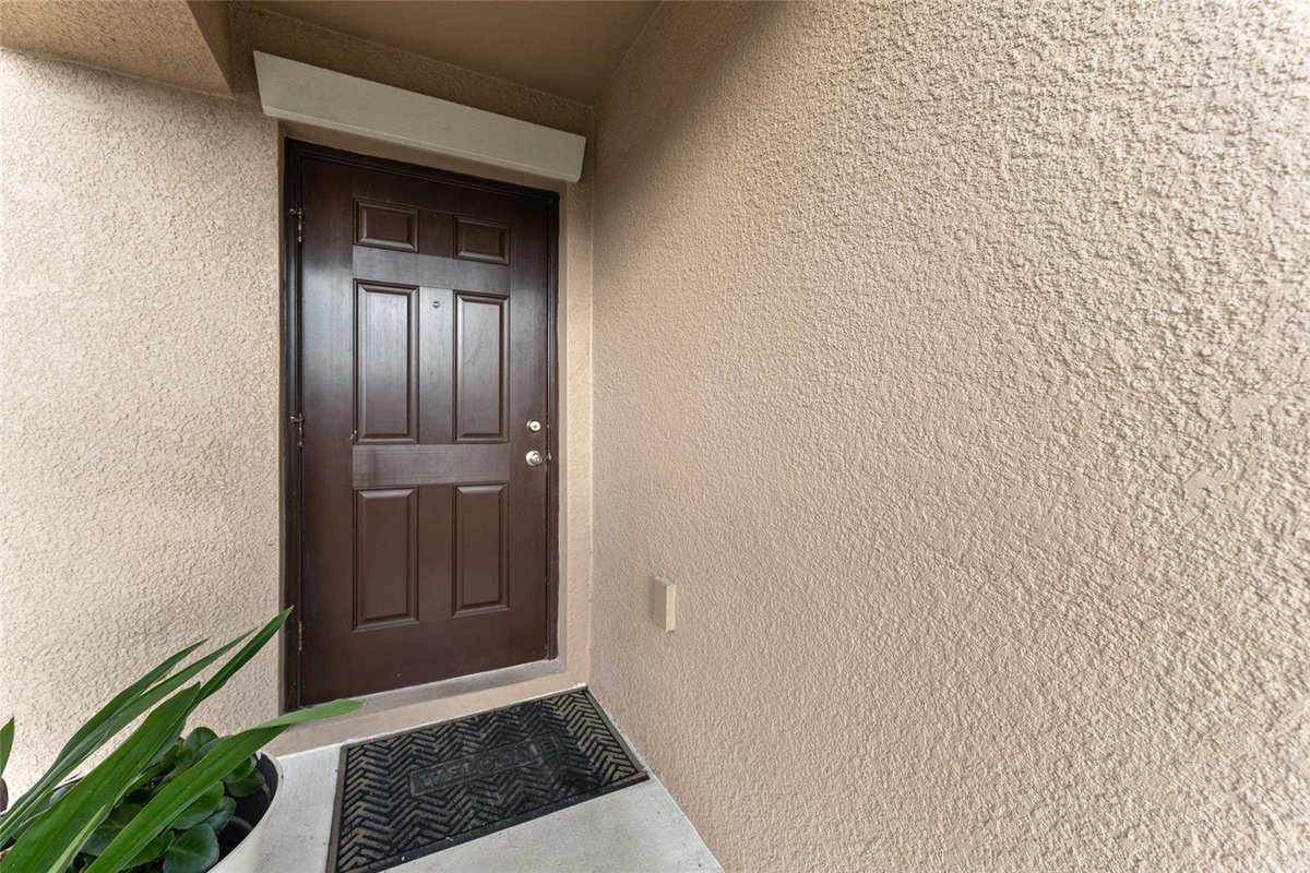 CenterSage's tweet photo. New Listing Price: $369,000
10005 CARAWAY SPICE AVE, Riverview, FL 33578 is a fantastic property with 3 bedrooms and 2.0 bathrooms.
See more here: https://t.co/wmvJ0avUci https://t.co/uSMmq4EHAO
