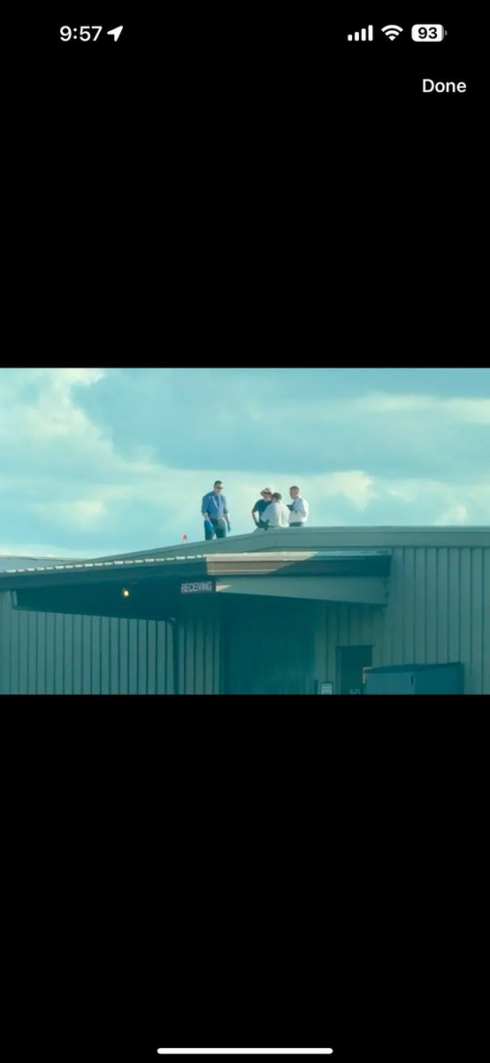 BillMill's tweet photo. Wow, look how slanted that roof is! Very unsafe for the agents up there. https://t.co/4OnPHFZqM5