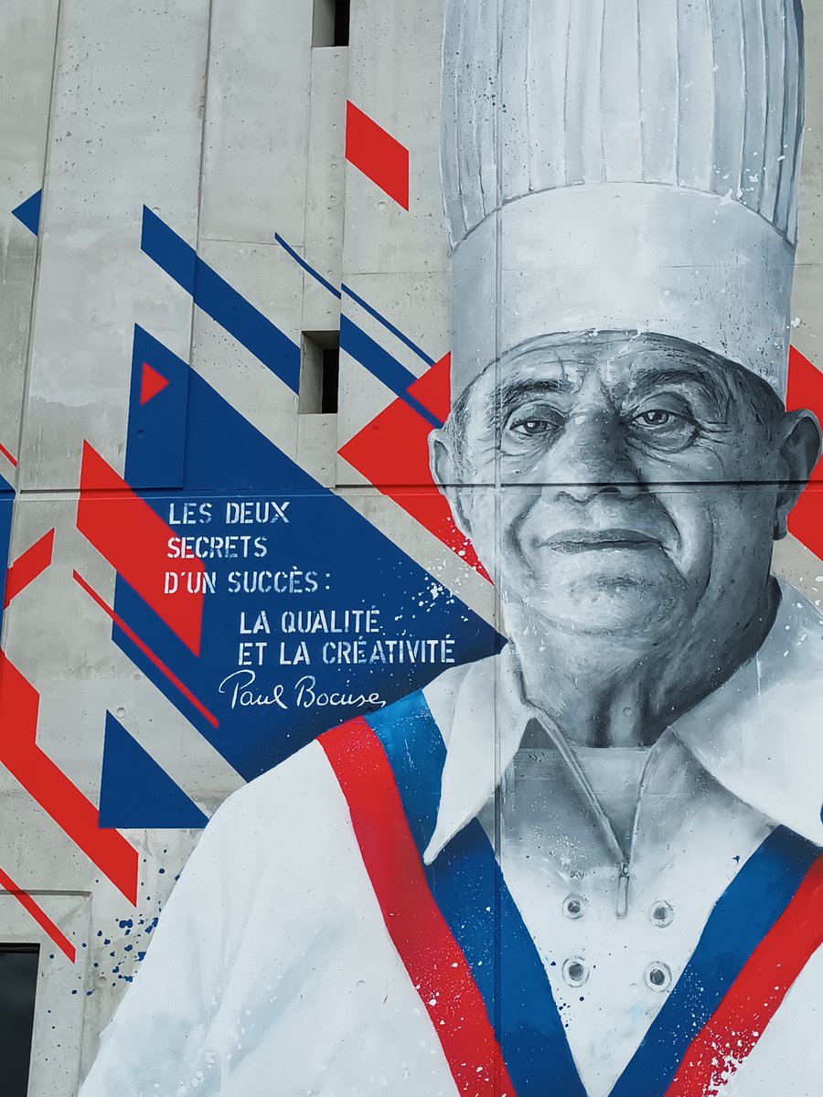 mphi_5's tweet photo. 👨‍🍳 Hommage à Monsieur Paul Bocuse !
La qualité et la créativité sont deux notions simples, cependant elles représentent les deux piliers incontournables de l'INNOVATION; 🚀
PS+ : "Savoir faire de l'Innovation de qualité !"
#bocuse #entreprises #innovation 
@LaFrenchTechCA #PME https://t.co/e5qd11wTTp