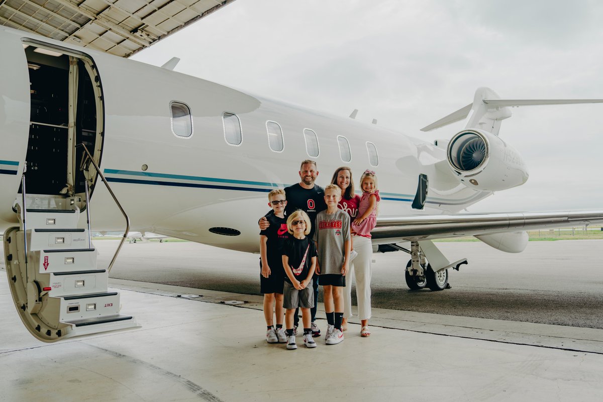 OhioStateBASE's tweet photo. The Haire family has touched down in Columbus 🛬

#GoBucks https://t.co/rViqHqY9wZ
