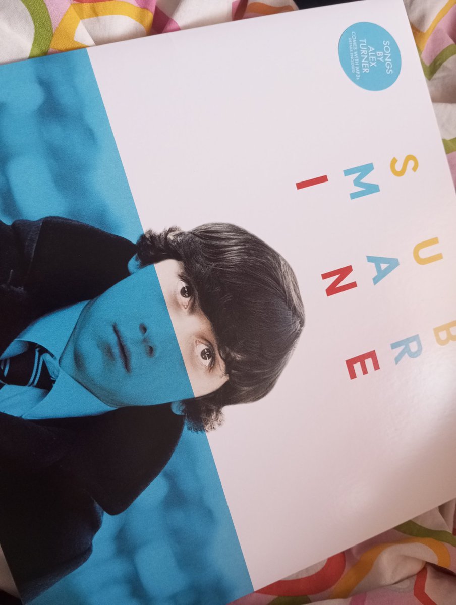 melf1sh's tweet photo. look what I got 
#submarine #alexturner #vinyl https://t.co/as3Zrq8Qn4