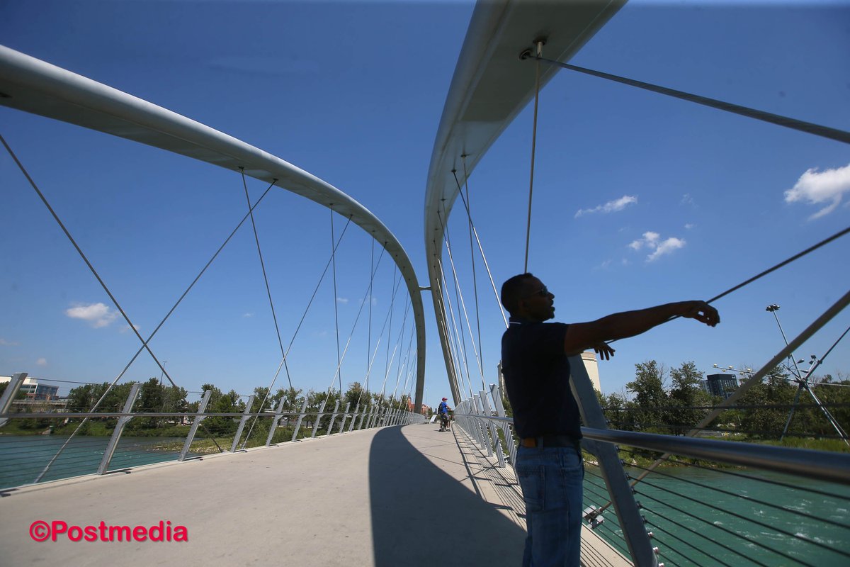 JimWellsphoto's tweet photo. Daily goals...shade and water and bubbles...stay cool #yyc #yycwx #heatwave #heatwarning #hotenoughforya https://t.co/QNFE1PhAnD
