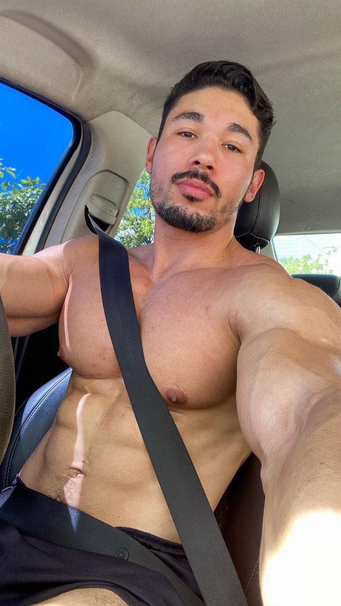 O <a href="/fuleragii/">Cretino</a> me matando de tanto amor!🥹😍