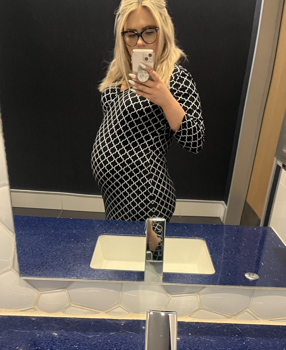 baileyyjumps's tweet photo. Ready for baby girl to be soothed by the feed cut music and @ArmstrongTaran’s voice every morning 🤰🏼 #BB26 https://t.co/p3uJViNnFv