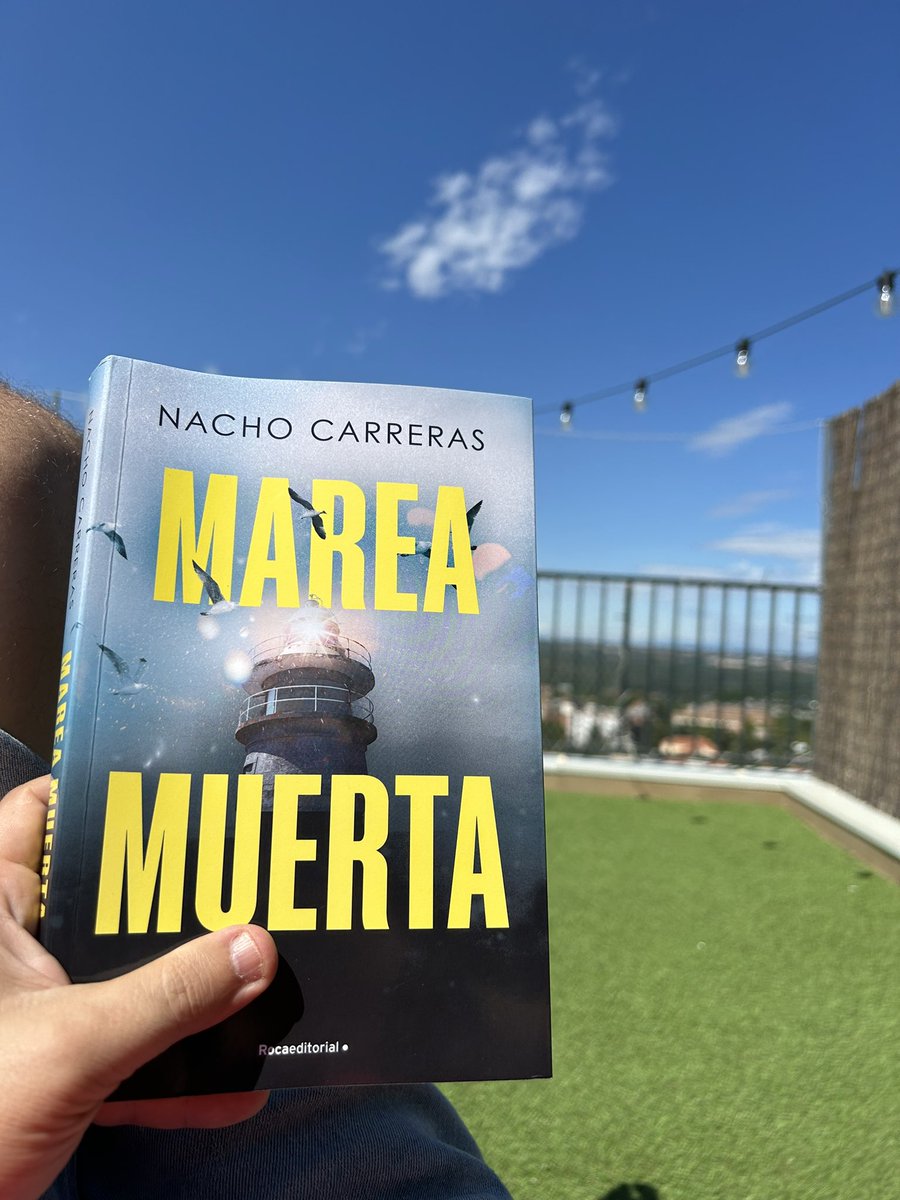 jlgarciainiguez's tweet photo. Un libro para estas vacaciones. Os va a gustar, hacedme caso https://t.co/vdBITNFycj