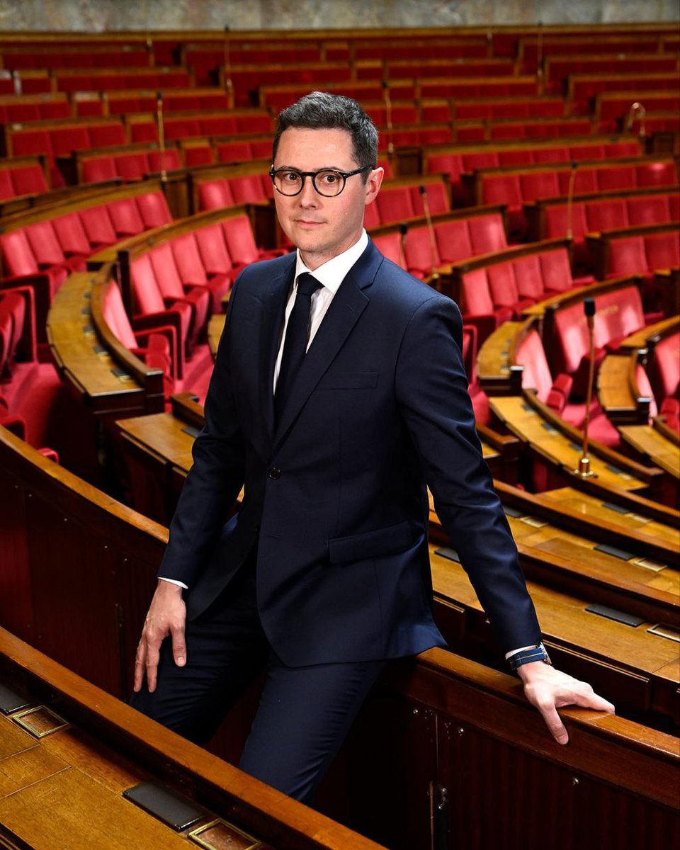 Heureux et reconnaissant de pouvoir porter la voix des Français d'Europe du Nord à l’Assemblée nationale 🇫🇷 

J'y consacrerai toute mon énergie et ma détermination. 

Vous pouvez compter sur moi !