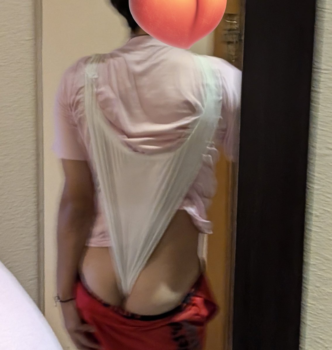 WedgieKai's tweet photo. Master said good boys stay on shoulder wedgie for hours😫 https://t.co/Qm7VW7ldxf
