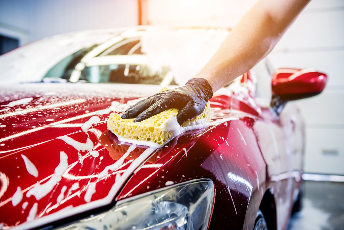 ClassicShineCT's tweet image. Meticulous hand cleaning for your automobile is our specialty at Classic Shine of Greenwich. Our trained professionals take care of every detail, ensuring your car looks impeccable. Schedule your appointment today! #ExteriorDetailing #ProtectYourCar #QualityCare #HandDetailed ...