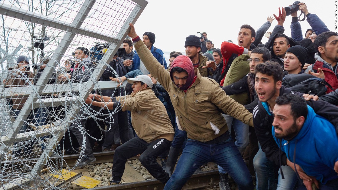 Jorgenstuen's tweet photo. Europe, Why do you complain about Muslims coming to your country if your country have participated in invasion or occupying Muslim land?
#immigrants #muslimimmigration #immigrationcrisis #musliminvasion https://t.co/GEuxpHD9pB