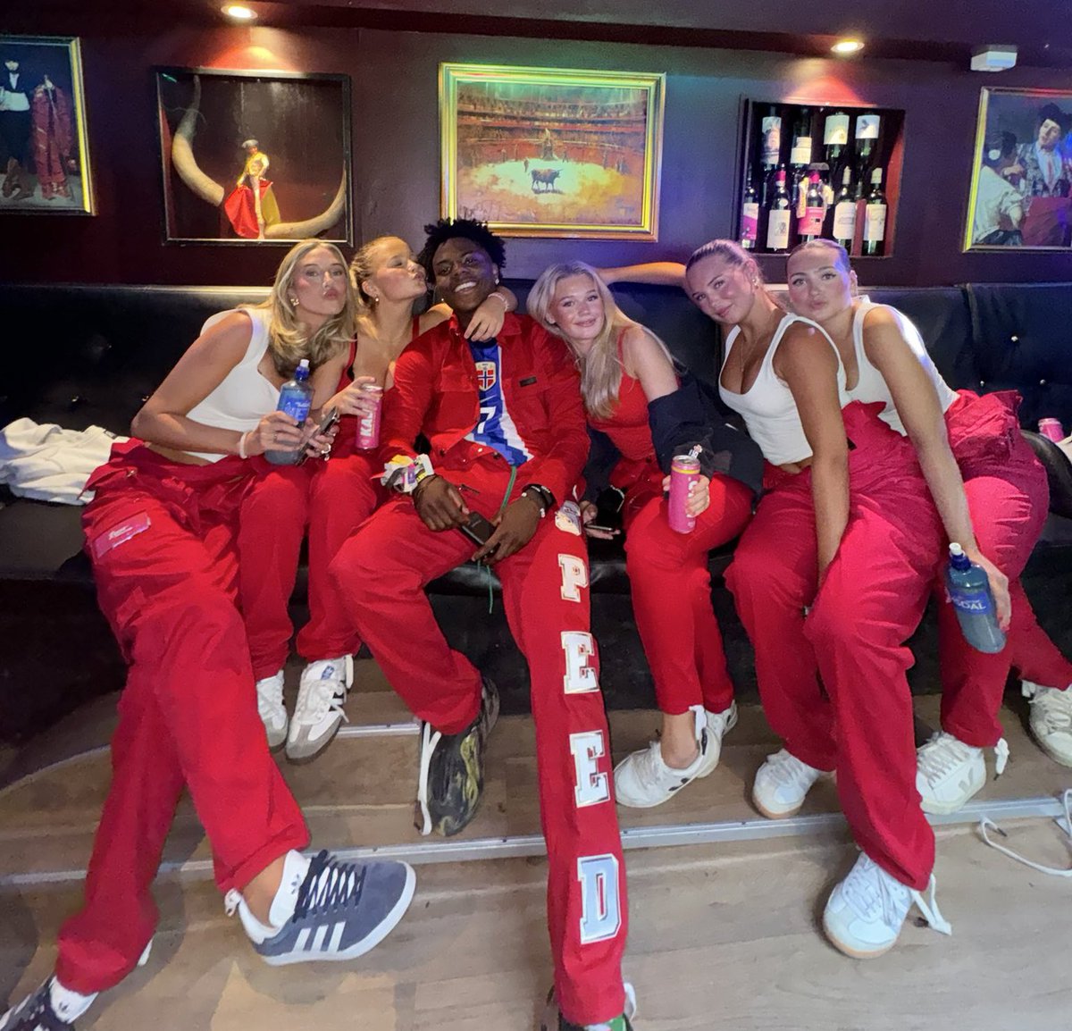 FearBuck tweet media