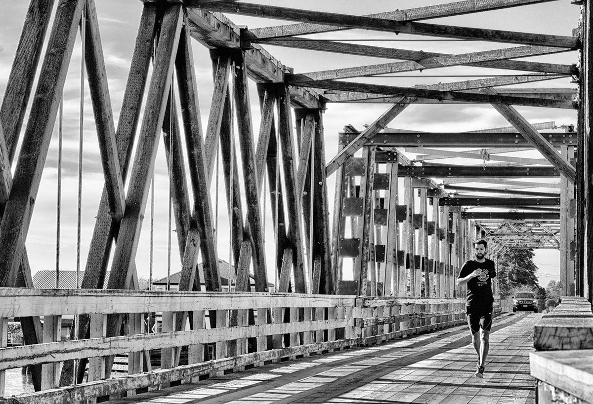 Sam_Alexandra23's tweet image. Hi Gang!  Today&apos;s photographic challenge is #Bridges - for cars or people. Share your best and I&apos;ll retweet best.😊 Have a safe and enjoyable day out there! 📸#Photography #manmade #Structures