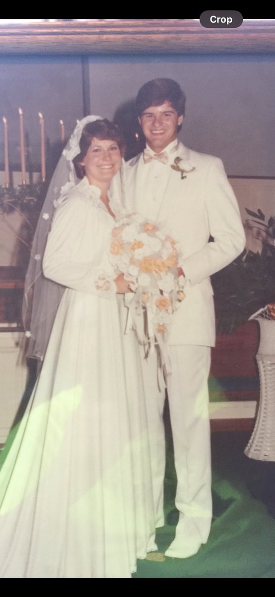 Mark Henry tweet media