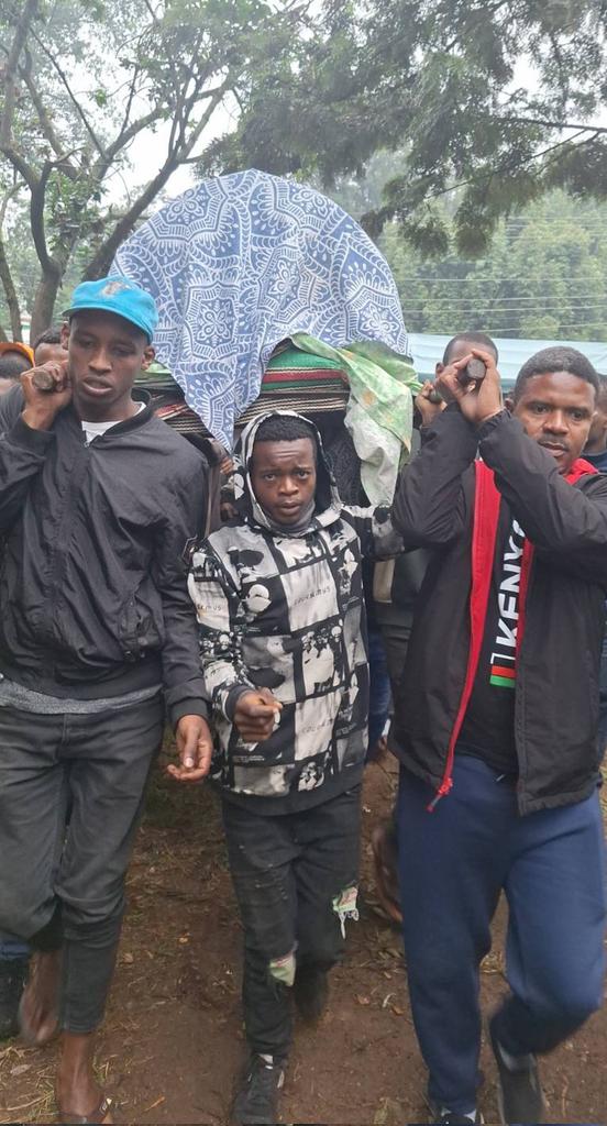 MutembeiTV's tweet photo. 24 year old Abdikadir who was shot during yesterdays protests burried today

Martha Koome #FreePoloKimani Which Kenyans #OccupyUhuruPark Raymond Omollo 1 Million Nakuru #RutoMustGo Eldoret Macharia Gaitho #Maandamano Ford Foundation Kitengela Nakuru Mercy Tremmor  Ni God Karen Police Station