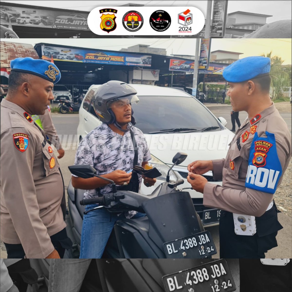 IsalWsw's tweet photo. Gelar Penegakan  Ketertiban Terhadap Personil dalam berkendara, Kasi Propam Ipda M.Rizal Seksi  Profesi dan Pengaman Personil didampingi Kasat Lantas Iptu Mulyadi,S.H., M.H.,  melakukan pemeriksaan SIM, STNK dan Kelayakan Kenderaan yang sesuai atura

#listyosigitprabowo https://t.co/XxlWyiYTL5