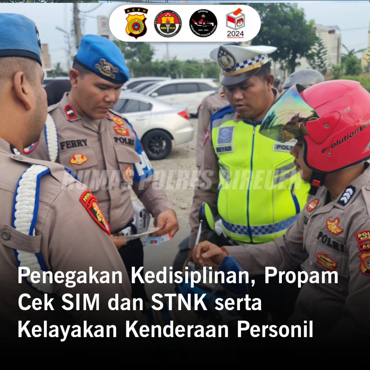 IsalWsw's tweet photo. Gelar Penegakan  Ketertiban Terhadap Personil dalam berkendara, Kasi Propam Ipda M.Rizal Seksi  Profesi dan Pengaman Personil didampingi Kasat Lantas Iptu Mulyadi,S.H., M.H.,  melakukan pemeriksaan SIM, STNK dan Kelayakan Kenderaan yang sesuai atura

#listyosigitprabowo https://t.co/XxlWyiYTL5