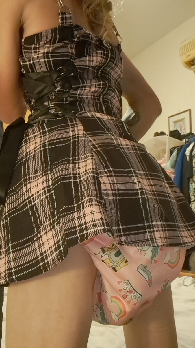 XxLoox's tweet photo. Got a delivery coming! Dya think he will notice Anything?
🙈 X https://t.co/2LnZWLby6e