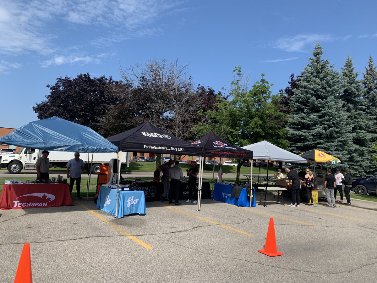 AztecElectrical's tweet photo. Happy #NationalHotDogDay !
We are getting ready for the #bbq
Come join us now for #bbq and #refreshment at Aztec Concord -
25 N Rivermede Rd. Units 4-10 Concord (ON), L4K 5V4
#hotdogsummer #hotdog #hotdogcart #NationalHotDogDay https://t.co/yWM52NIMpE