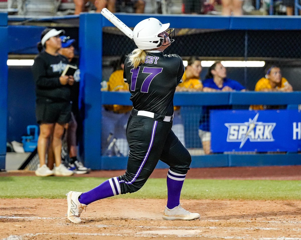 I can’t wait to be back at Frost Stadium for Champion Cup on July 23rd-27th! One last chance to compete with my girls before I’m back in OK! Get your tickets here 👇🏼👇🏼👇🏼 Link in my bio too!!
etix.com/ticket/v/33356…

#ChooChoo #ChattanoogaSTEAM #ChattanoogasTEAM