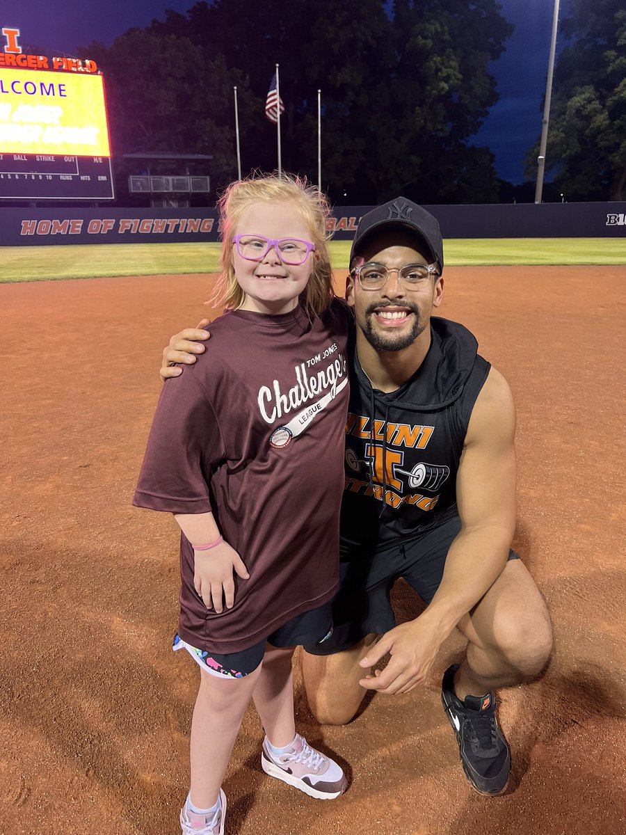 erichfranklin's tweet photo. @RyanMeed34 @shaybollin22 @melindaf2012  Addison had a great time at the Tom Jones Challenger League All Star Game last night. Thank you for making it special for her. 
#ILL https://t.co/w6NlzMwUkp