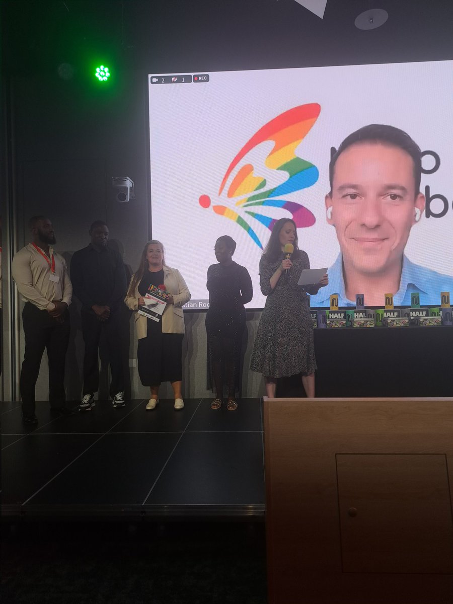 So thrilled and humbled to have won the Pioneering Leader Award last night by <a href="/PioneersPost/">Pioneers Post</a> and <a href="/NatWest/">NatWest</a>. It means a lot to me to receive this award as we at <a href="/MicroRainbow/">Micro Rainbow</a> work to eradicate #homelessness in the UK of #LGBTQI people fleeing persecution. #AuthenticLeader #refugees