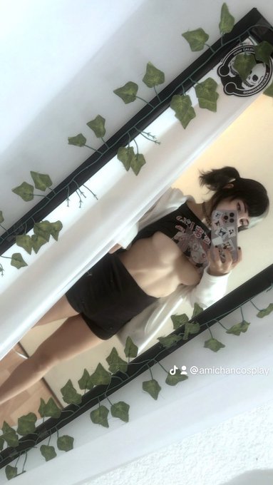 Buenos d&iacute;as onii uwu te dej&eacute; un post s&uacute;per atrevido 🥵🥴 para comenzar el d&iacute;a duro 🥵🥵🥵 https://t.co/o1ZmTq7AGn