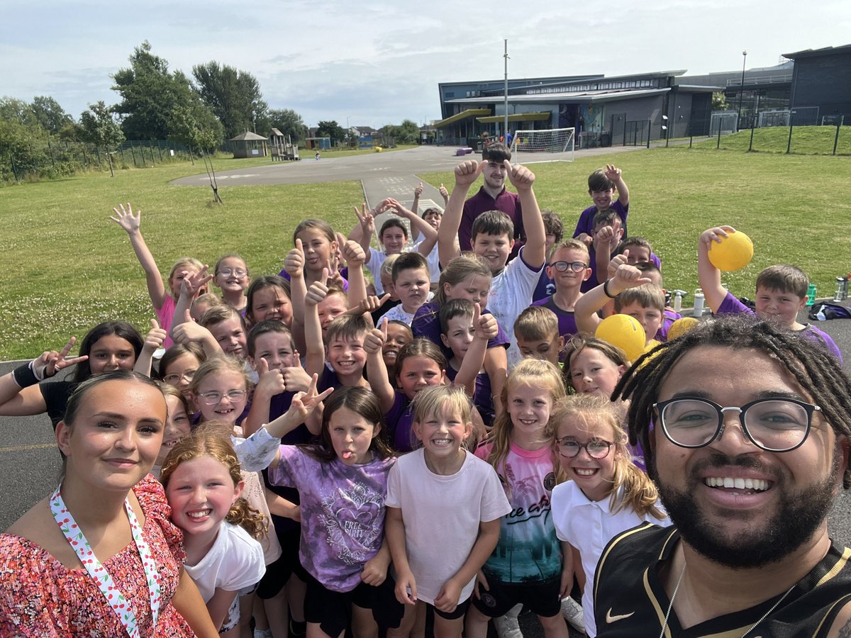 Mr Harris-Rowley tweet media