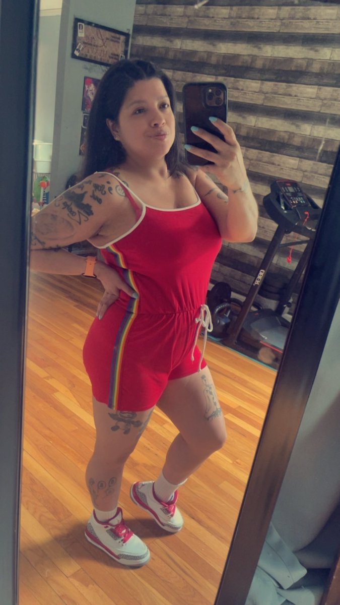 SueHappy3's tweet photo. #cardinals #kidsize #sneakersue #three #summersue
#grandmaSue
🌹 #chicagobabe https://t.co/0c0tNN3Sc7