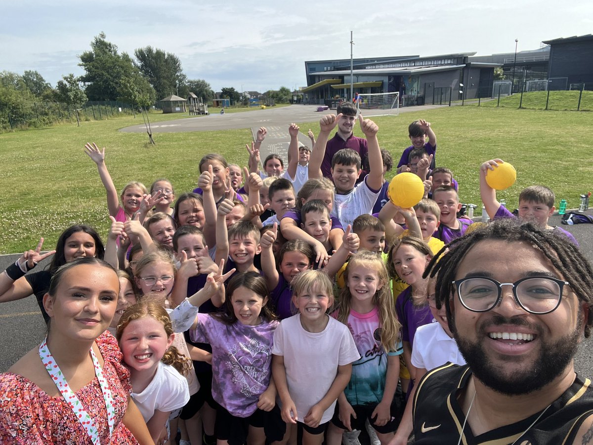 Mr Harris-Rowley tweet media