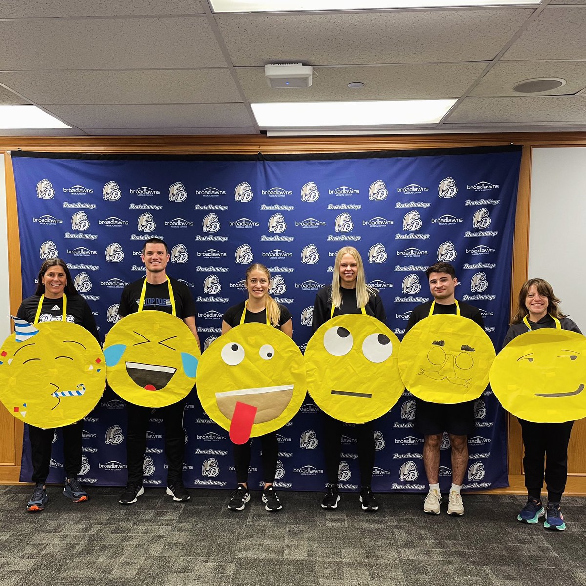 DrakeRec's tweet image. #WorldEmojiDay