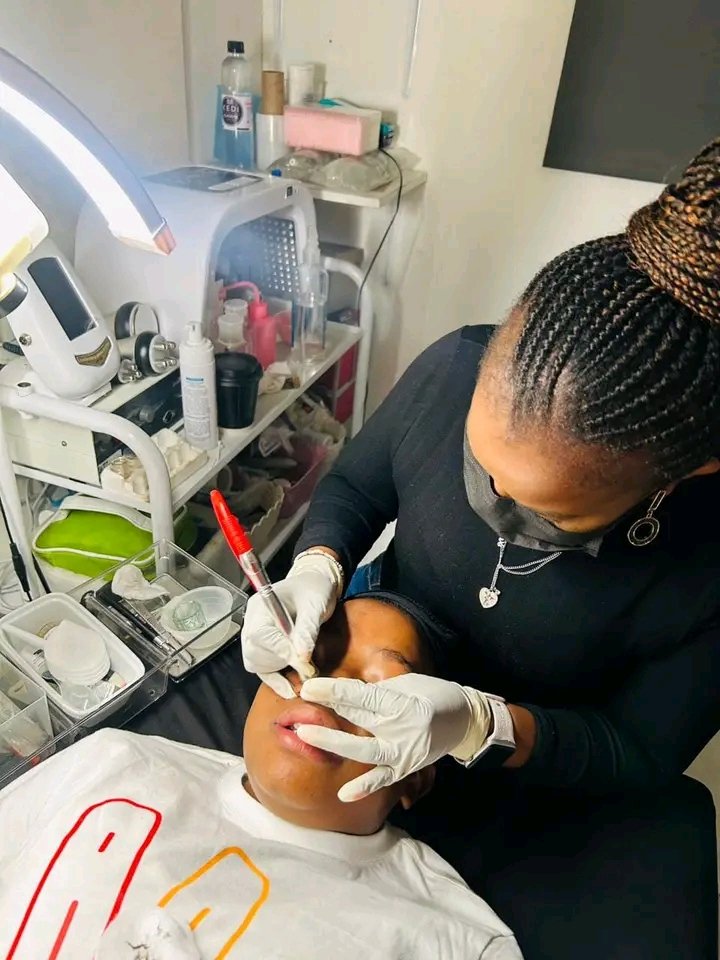 Nkizo's tweet photo. A day well spent with @TebogoGMashego when he paid us a visit for a facial. 

Call/WhatsApp: 067 273 0687 or visit us only on appointment at E &amp; T Container market next to Tramshed, 344 Francis Baard Street Pretoria Central. I Onezwa l MacG I Lorch https://t.co/Jinz4743F4