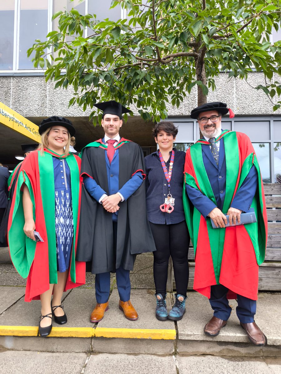 Russ Morphew tweet media