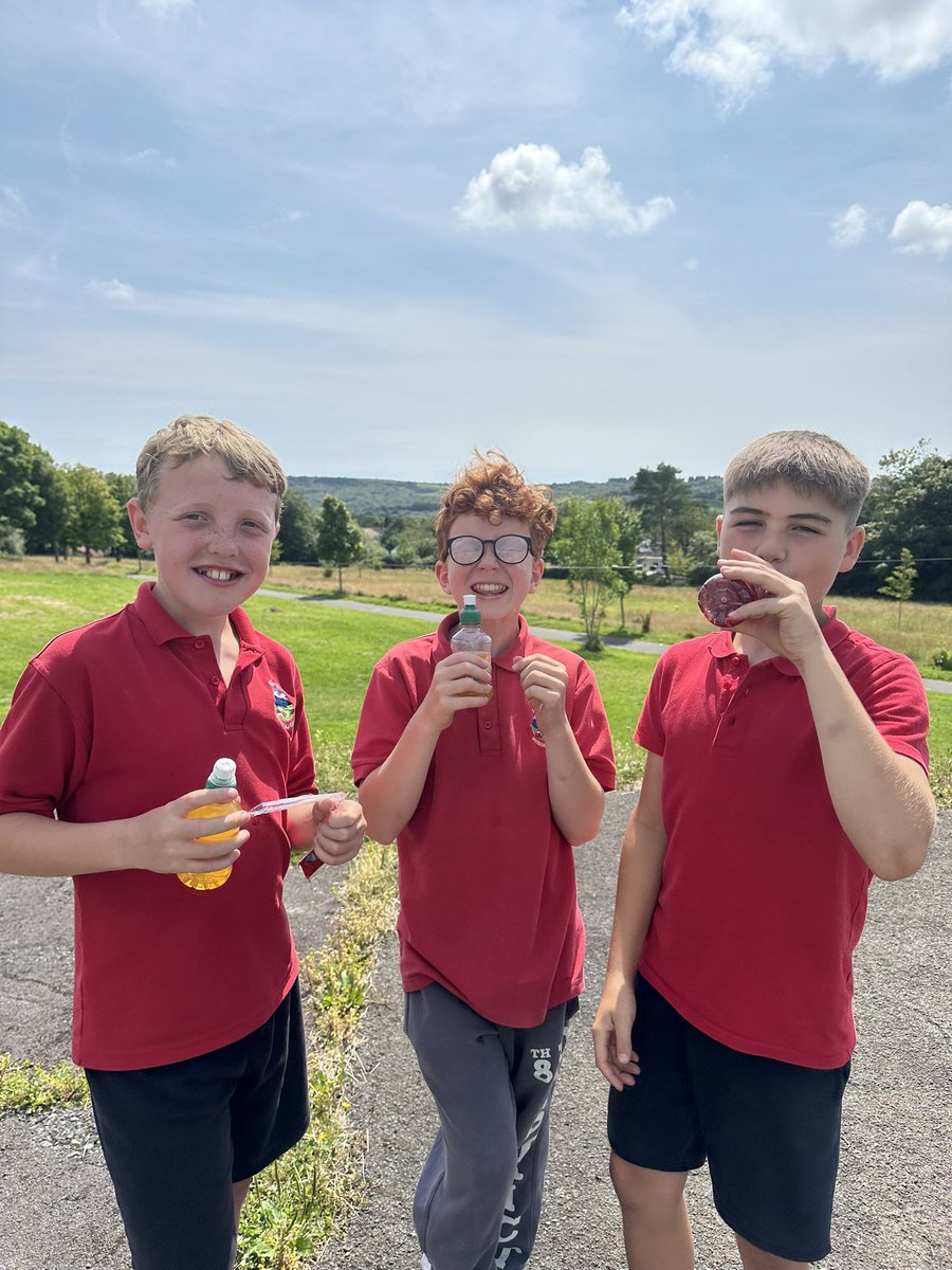 Hendrefoilan's tweet photo. The Summer Term House Party #hdfpfun #hdfphouseparty https://t.co/Wrx1ZPyrd5