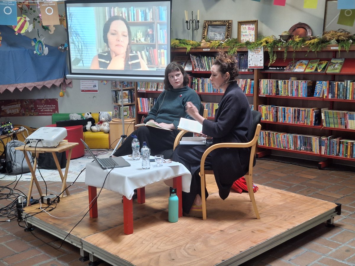 corkcolibrary's tweet photo. Poets Emily Cooper @ bantrylibrary and Jo Burns via Zoom from Germany discuss their collaborative work 'The Conversation' with moderator Rachel Andrews during the West Cork Literary Festival. #whatlibrariesdo #WCLF
@wcorklitfest @CorkCountyArts @Corkcoco @LibrariesIre https://t.co/s6oRQ0Z6IF